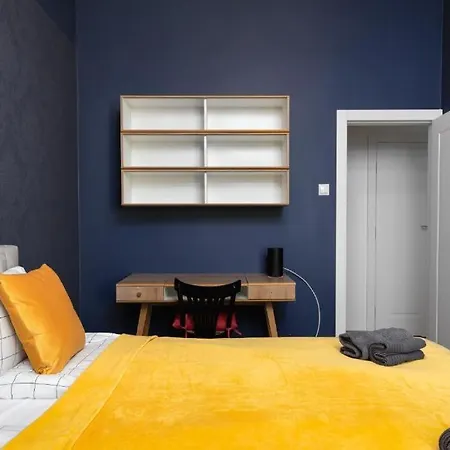 Golden Saska Kepa&boutique In The Heart Of * Warschau