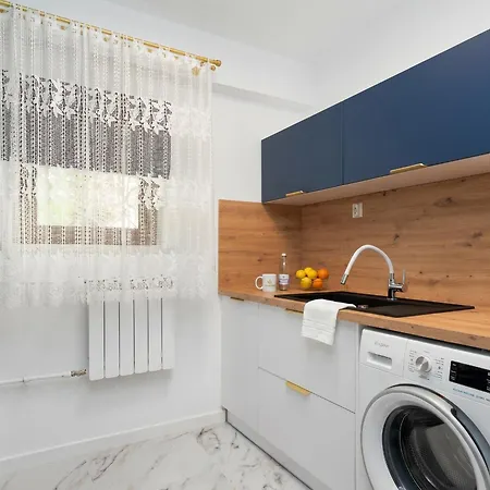 Villa Golden Boutique House - Saska Kepa *