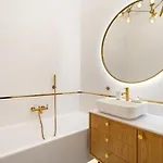 Golden Saska Kepa&boutique In The Heart Of Villa