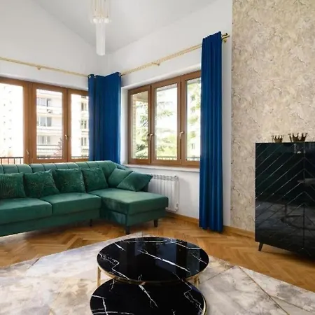 Villa Golden Boutique House - Saska Kepa Warschau