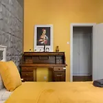Golden Saska Kepa&boutique In The Heart Of *