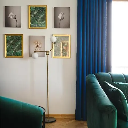 Golden Saska Kepa&boutique In The Heart Of * Warszawa